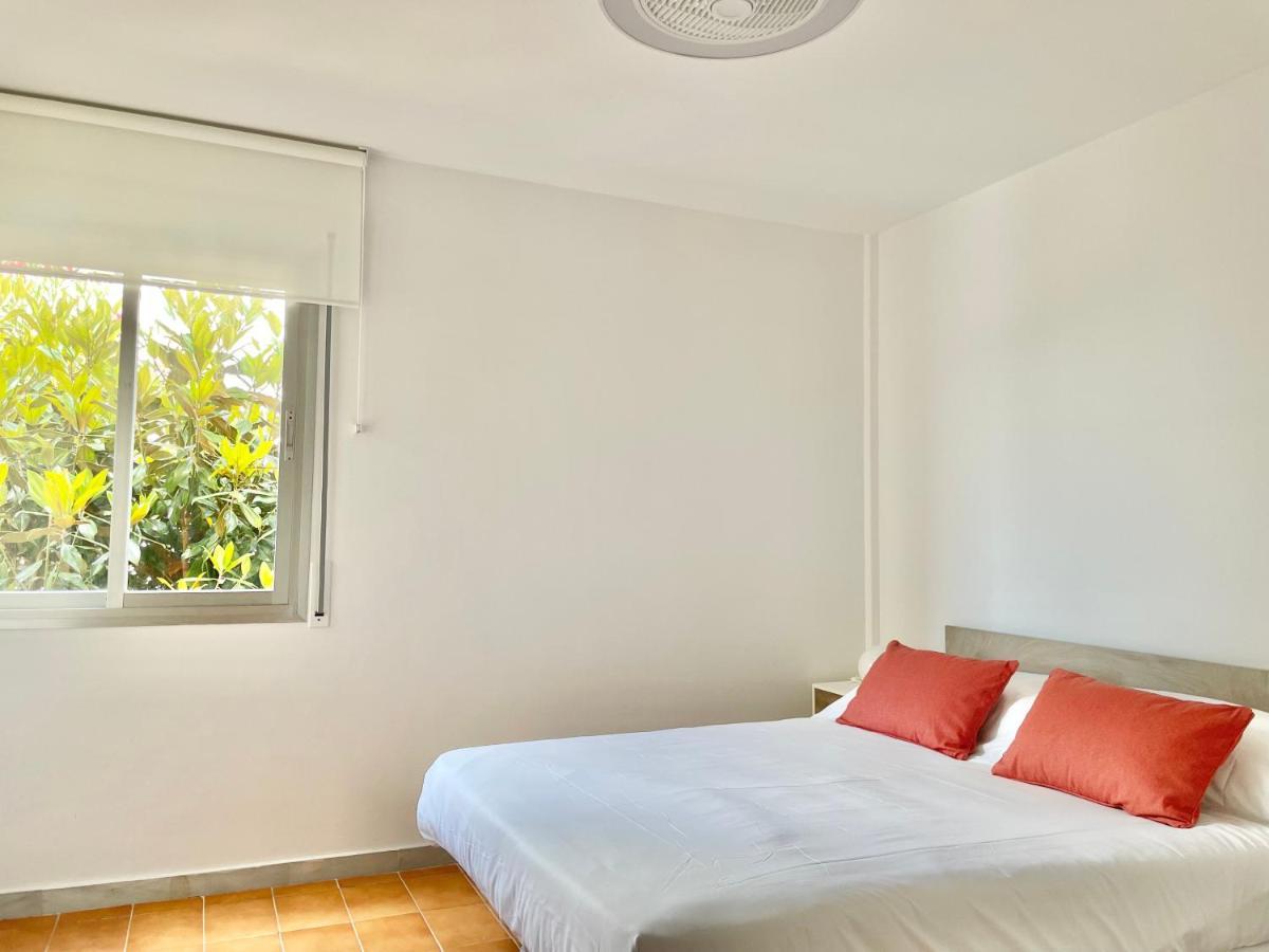 Luminoso Apartamento Frente Al Mar Con Piscina Roses Exterior foto